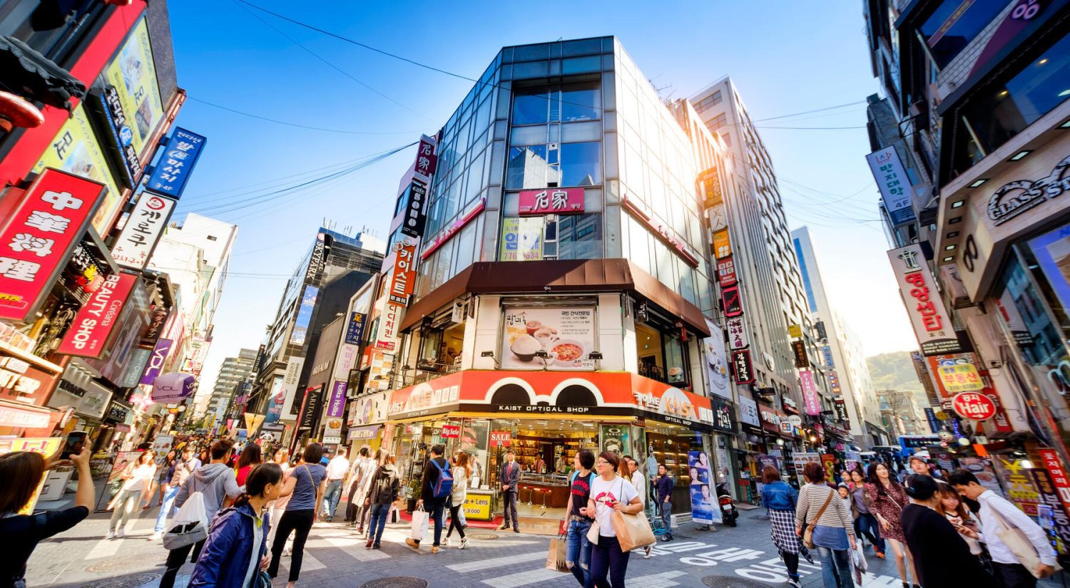 Shopping Moments That Capture the City’s Spirit