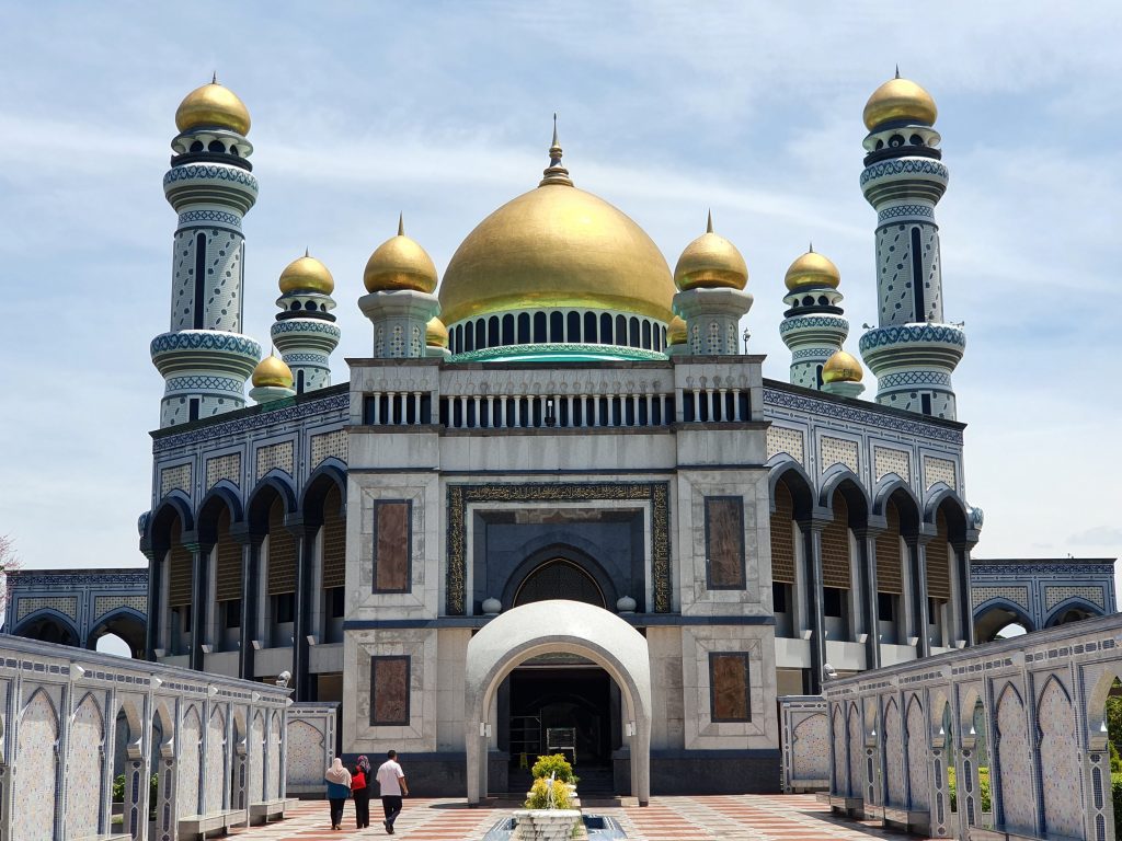 Jame’ Asr Hassanil Bolkiah Mosque – A Royal Masterpiece