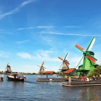 • Zaanse Schans
