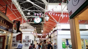 Markets, Cafés, and English Charm