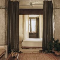 • Boutique: Mona’s guest rooms provide a creative stay experience beside the art museum.