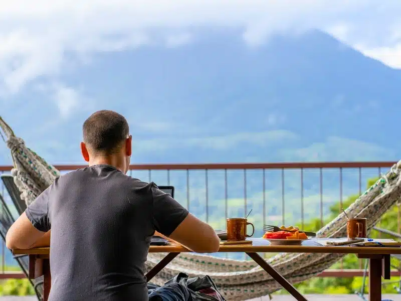 Digital Nomad Transport