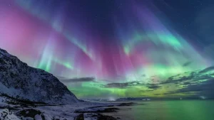 The Arctic Circle (Norway & Iceland) – Stars and Northern Lights