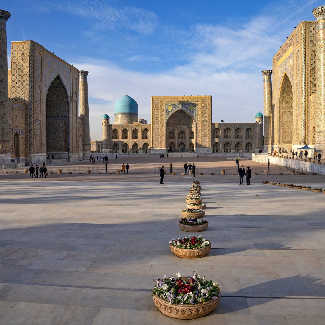 Samarkand and Bukhara: Guide to the Ancient Blue-Tiled Wonders
