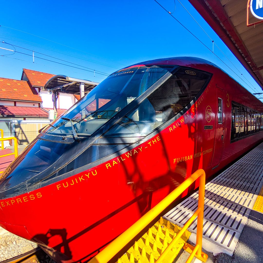 Japan by Local Train: 5 Scenic Routes for a Slower, Beautiful Paths