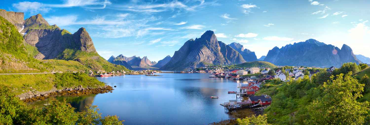 Halong Bay Scenery