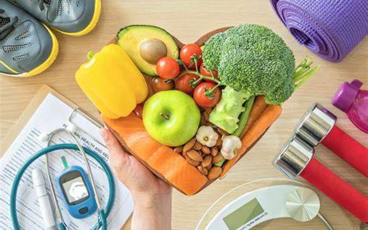 Nutrition and Blood Pressure: Understanding the Difference Between Hypertension and Hypotension and Building a Healthy Lifestyle