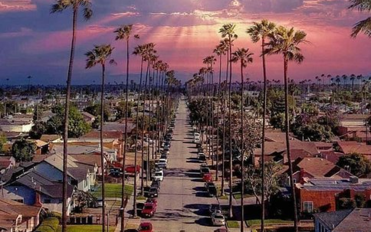 Los Angeles: The City of Dreams and Entertainment